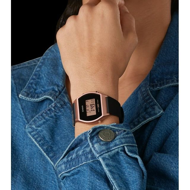 Casio Women's Sporty Casual Digital Watch