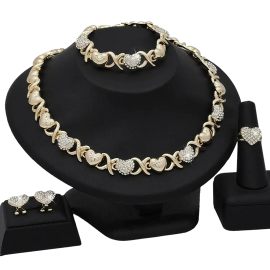 18K Gold Heart-Shaped Jewelry Suit