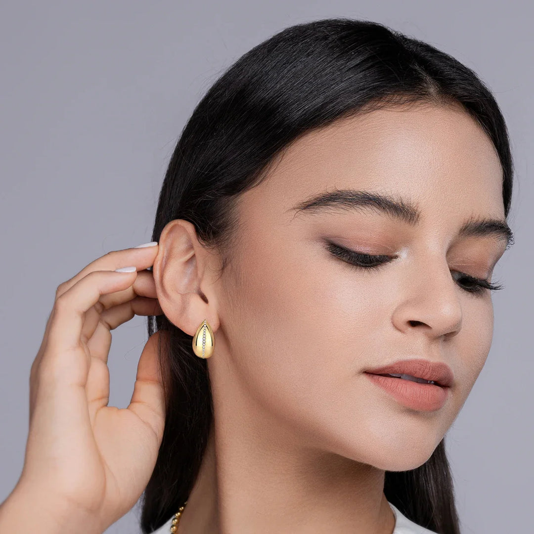 18K Gold Plated Teardrop Moissanite Stud Earrings 925 Sterling Silver