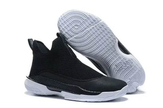 Curry 7th Court Dominators