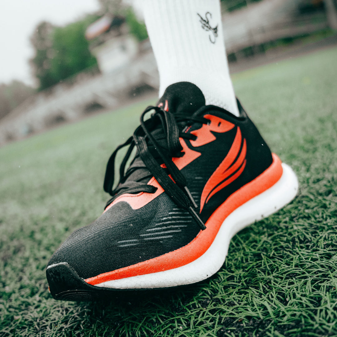 EQUUS Black Men Running Shoe