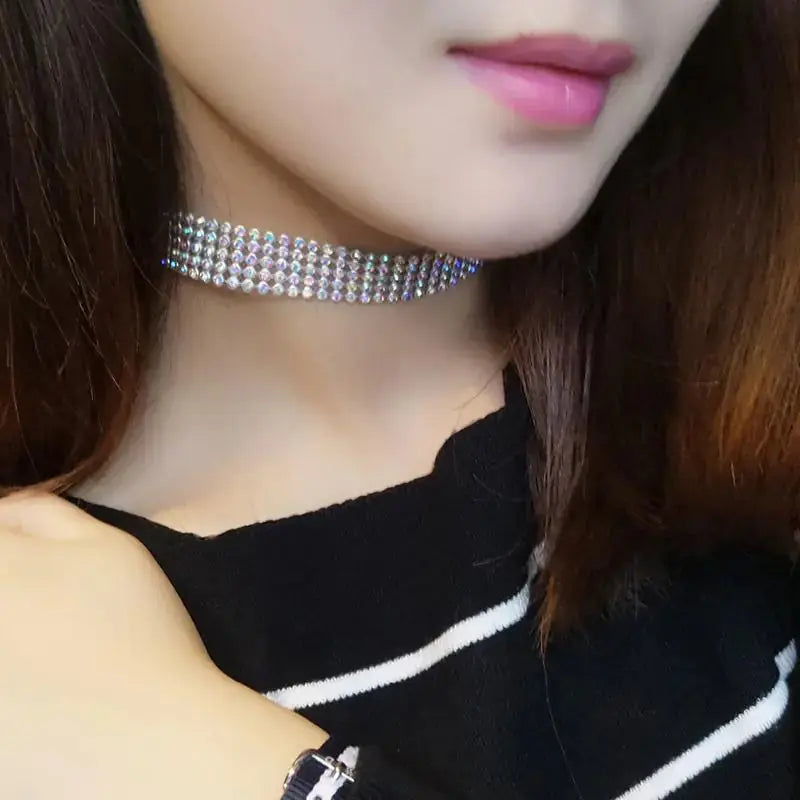 Elegant European Women's Choker