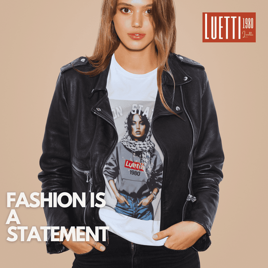 "FASHION IS A STATEMENT" Regular Fit T-shirt