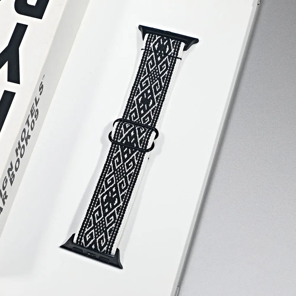 Apple Watch Nylon Sport Loop Strap - Breathable and Versatile