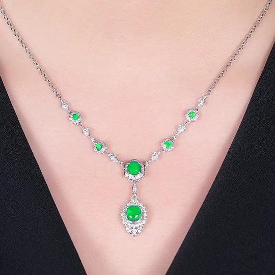 Emerald Elegance White Gold Necklace