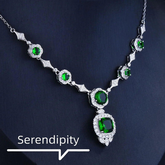Emerald Elegance White Gold Necklace