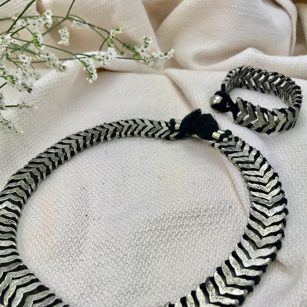 Silver Collar Necklace Statement Snake Chain With Cotton Tassels 17 Inch