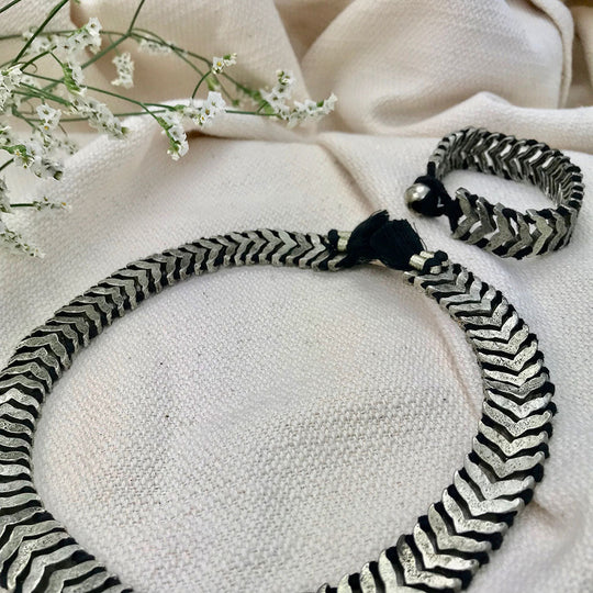 Silver Collar Necklace Statement Snake Chain With Cotton Tassels 17 Inch