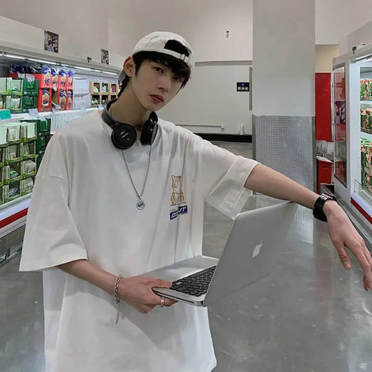 Harajuku Cat Eating Noodles Graphic Tee